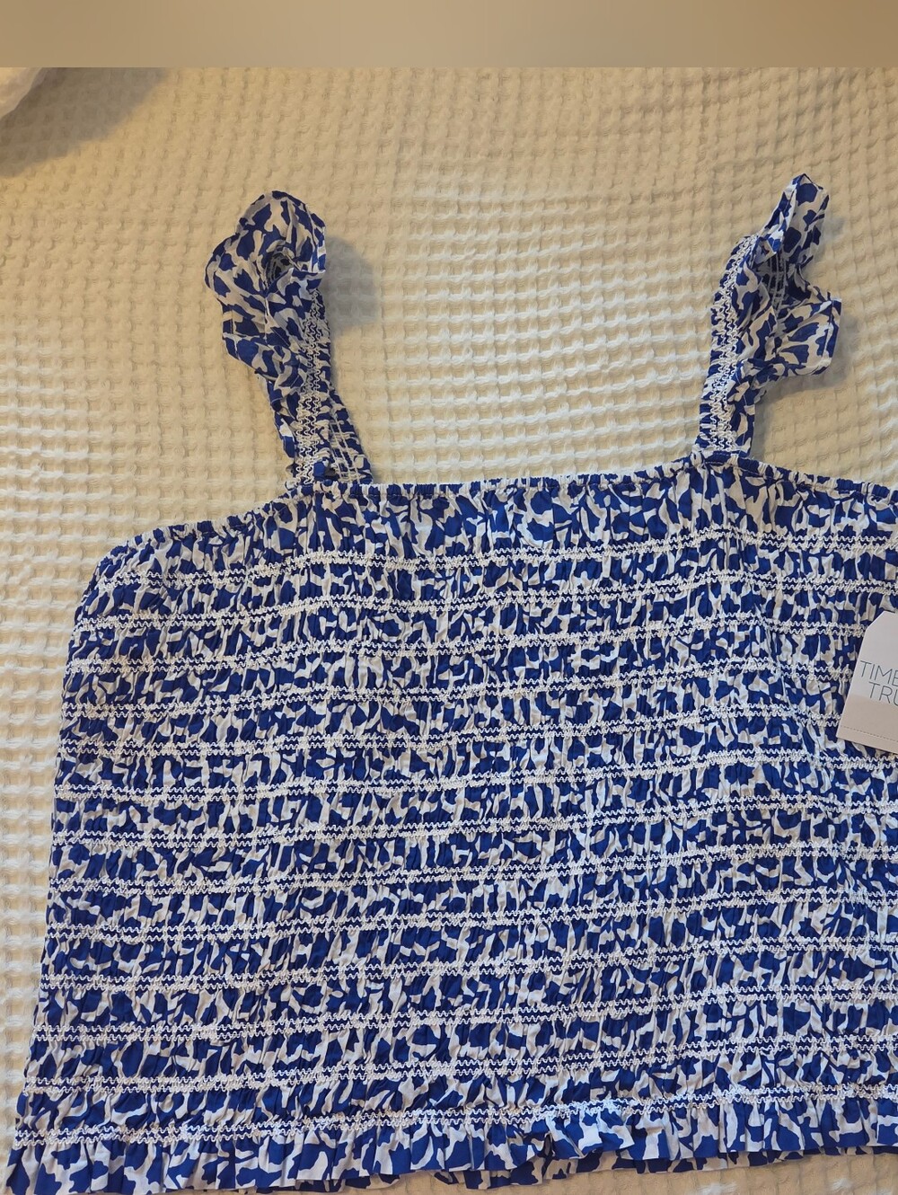 Time and Tru Blue and White Smocked Tank Top, Size XXXL (22). NEW